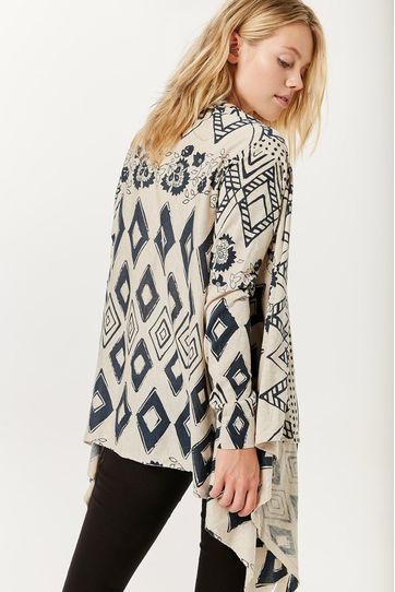 

Suéter Surat Rapsodia Talla: S y color: gris