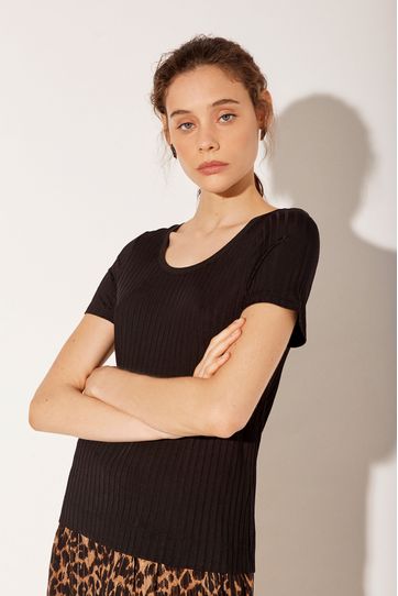 

Playera Pushkar Rapsodia Talla: XS y color: negro