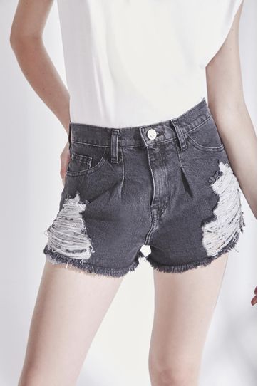 

Short Rock Rapsodia Destroyed Talla: S y color: negro