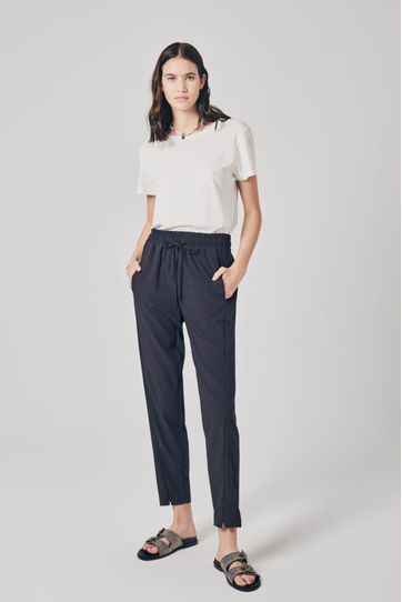 

Pantalón Porter Rapsodia Lou Talla: L y color: negro