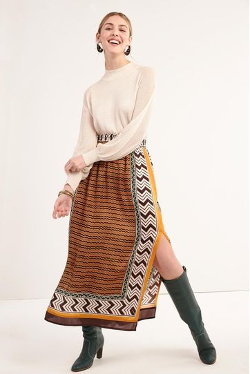

Falda Buganda Rapsodia Salvik Talla: S y color: mostaza