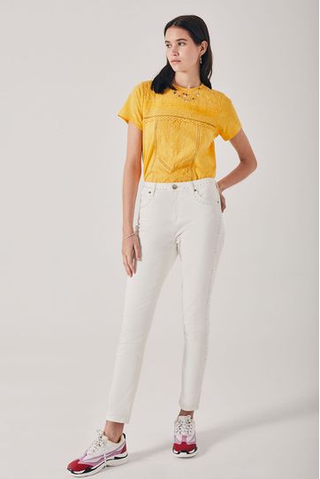 

Playera Maki Rapsodia Talla: XS y color: amarillo