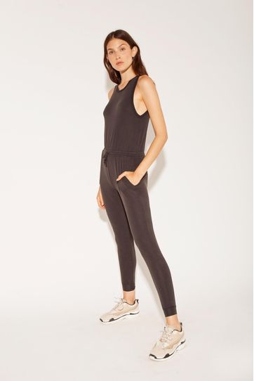 

Jumpsuit Peque Rapsodia New Talla: M y color: negro