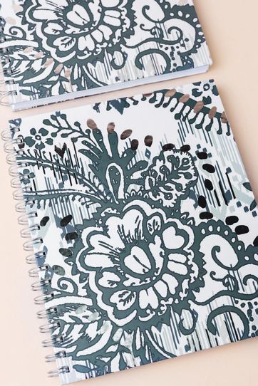 

Cuaderno Kyoto Rapsodia Omega Talla: U y color: multicolor