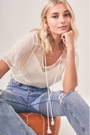 

Camisa Surveen Rapsodia Suzu Talla: S y color: blanco
