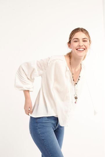 

Camisa New Rapsodia Hanako Talla: S y color: blanco