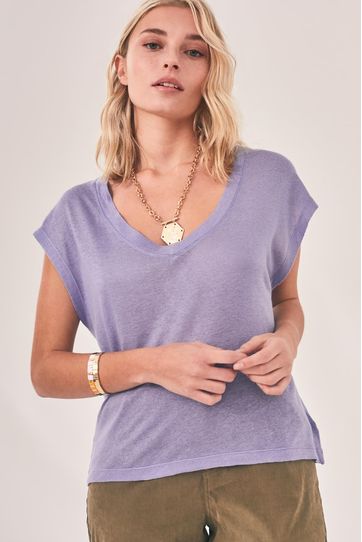 

Playera Andre Rapsodia Talla: S y color: lila