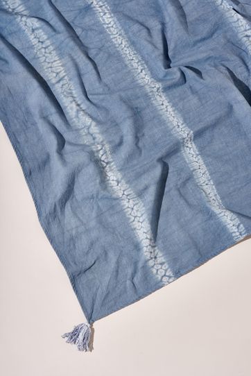 

Mantel Batik Rapsodia Tassels Talla: U y color: azul
