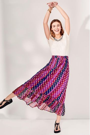 

Falda Amhara Rapsodia Lurex Talla: S y color: purpura
