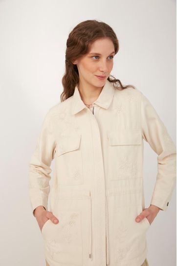 

Chamara Army Rapsodia Ivory Talla: L y color: Crudo