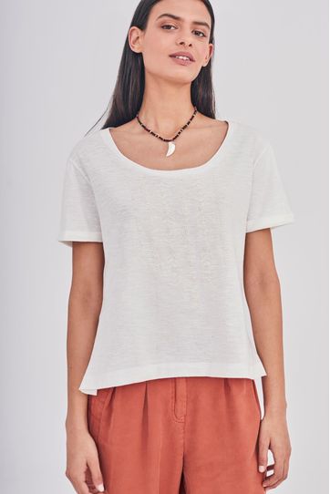 

Playera Vico Rapsodia Delhi Talla: S y color: blanco