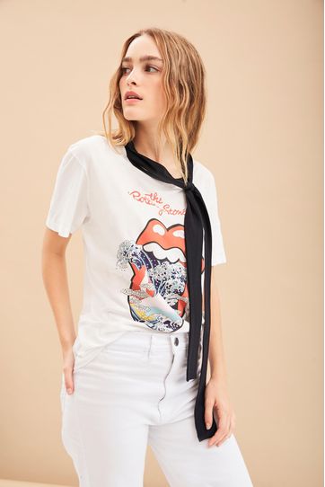 

Playera Rock Rapsodia Sea Talla: S y color: blanco