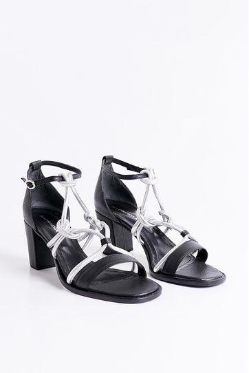 

Sandalia Multi Rapsodia Knot Talla: 39 y color: negro