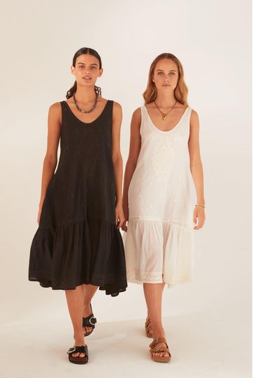

Vestido Yura Rapsodia New Talla: M y color: crudo