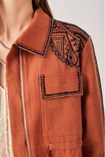 

Chamarra Rapsodia Army Emi P Camel Talla: S y color: camel