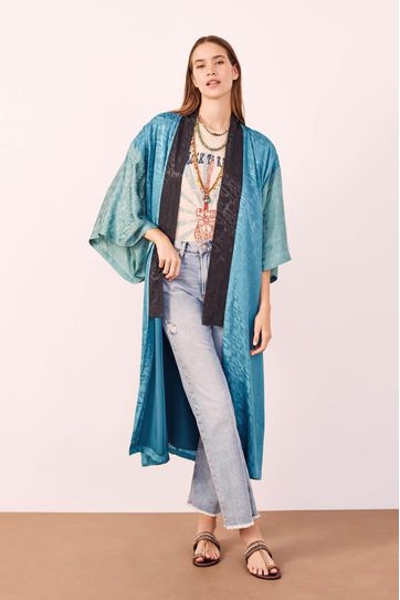 

Kimono Rapsodia Essential Verde Talla: XL y color: verde