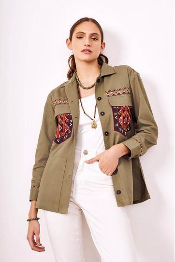 

Chamarra Rapsodia Goala Fringes Verde Talla: XS y color: verde