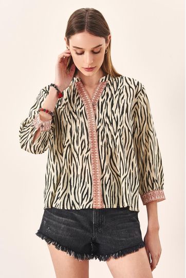 

Camisa Rapsodia Sun Elika Negro Talla: L y color: negro