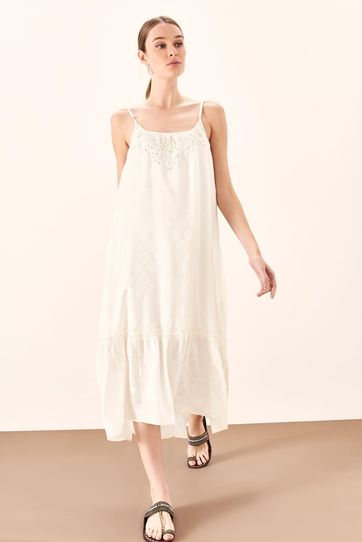 

Vestido Rapsodia Seryoga Zapp Crudo Talla: XS y color: crudo