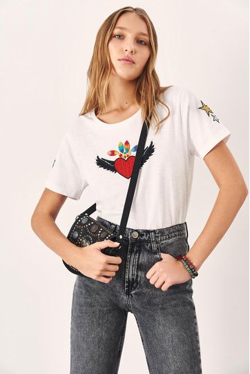 

Playera Rapsodia Mix Patch Blanco Talla: M y color: blanco