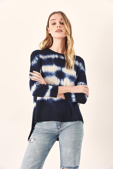 

Sweater Rapsodia Choky Tye Dye Color Azul Talla: S y color: camel