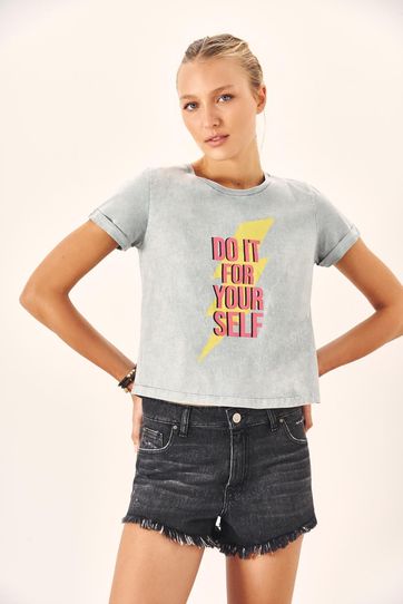 

Playera Rapsodia Do It Talla: L y color: piedra