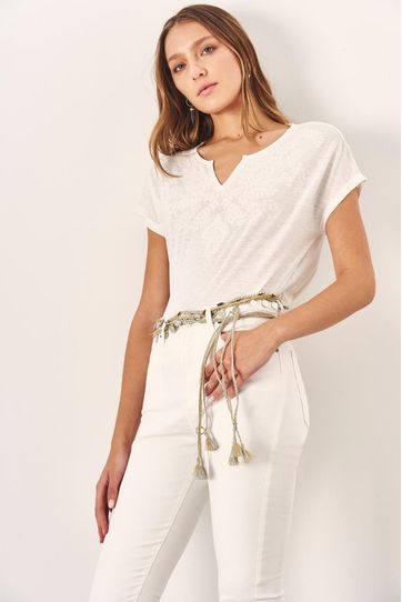 

Playera Rapsodia Ganesha Talla: M y color: crudo