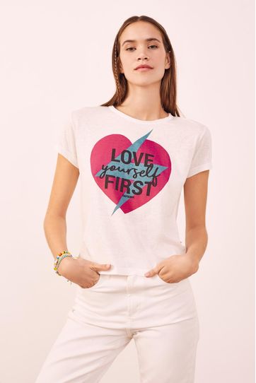 

Playera Rapsodia First Love Talla: S y color: blanco