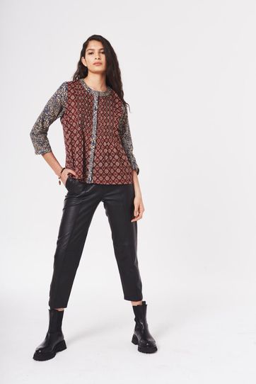 

Camisa Rapsodia Barti Hiro Talla: S y color: azul