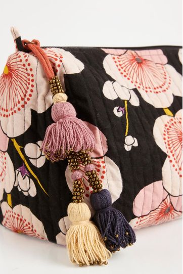 

Bolsa Rapsodia Blossom Grande Talla: U y color: rosa