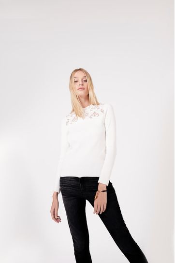 

Blusa Rapsodia Yao Talla: XS y color: blanco