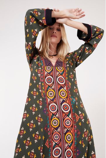

Vestido Rapsodia Manu Nobu Talla: M y color: multicolor