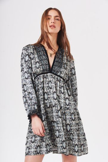 

Vestido Rapsodia Yuki Kanji D Talla: M y color: Negro