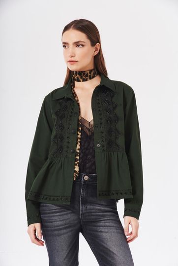 

Chamarra Rapsodia Trayo Win Talla: XS y color: Verde