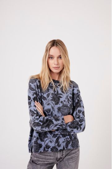 

Sweater Rapsodia Cymande Flores Talla: S y color: Azul