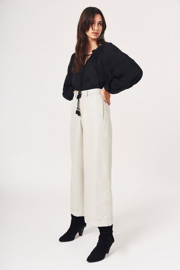 

Pantalón Rapsodia Gun Crop Talla: XS y color: crudo