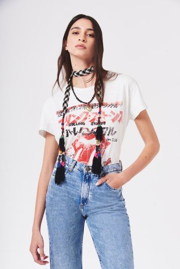 

Playera Rapsodia Rolling Japan Rock Talla: S y color: crudo