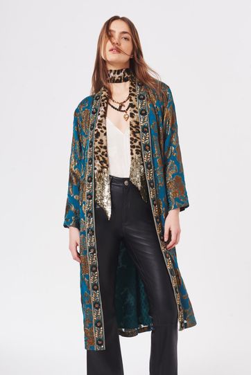 

Kimono Rapsodia Jacquard Talla: M y color: petroleo