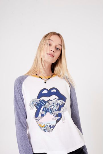

Playera Rapsodia Kanagawa Rock Talla: S y color: multicolor