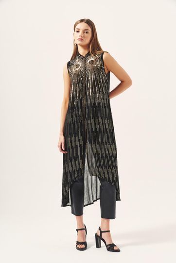 

Camisa Rapsodia Malinke Sum Talla: M y color: negro