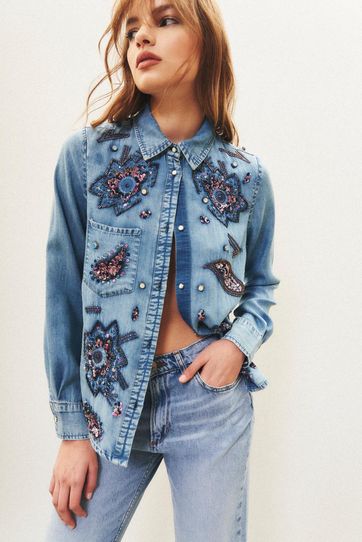 

Camisa Rapsodia Blulish Talla: XL y color: celeste