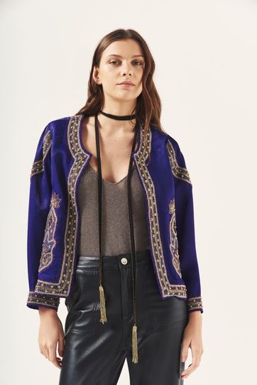 

Saco Rapsodia Fleur Talla: M y color: violeta