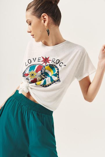 

Playera Rapsodia Love Hurts Talla: L y color: crudo