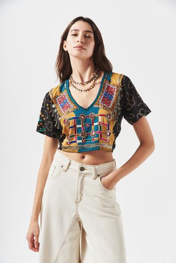 

Top Rapsodia Marocco Talla: M y color: negro