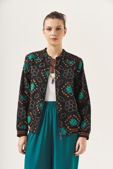 

Chamarra Rapsodia Marocco Talla: M y color: negro