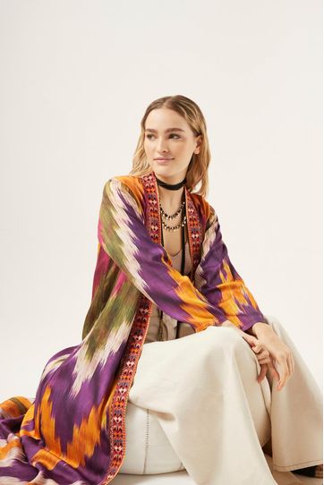 

Kimono Rapsodia Jacques Afgan Talla: S y color: multicolor