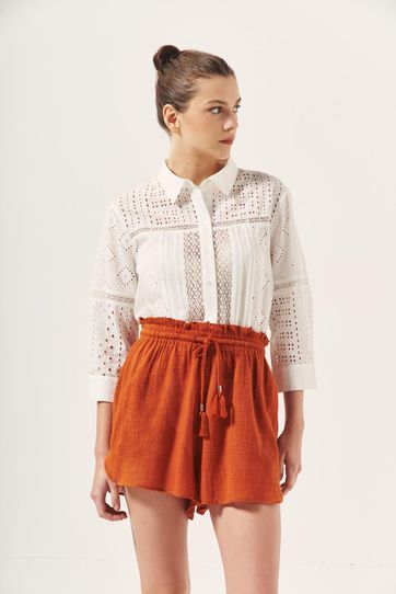 

Short Rapsodia Gretta Plain Talla: S y color: ocre