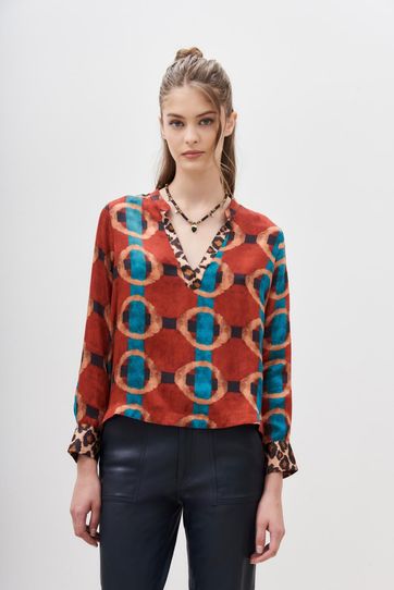 

Camisa Rapsodia Met Turquia Talla: S y color: rojo
