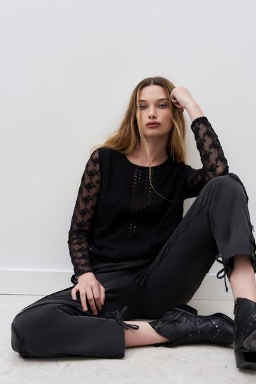 

Camisa Rapsodia Safir Talla: S y color: negro
