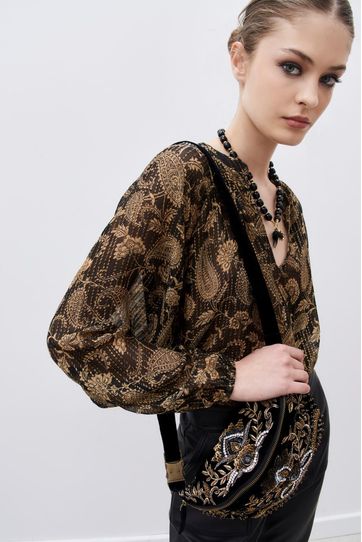 

Camisa Rapsodia Gitana Arabic Talla: M y color: negro